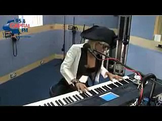 Lady Gaga - Paparazzi (Live Acoustic)