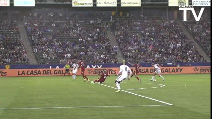 SLO-MO GOAL_ Watch Steven Gerrard put Olave on his back (1)