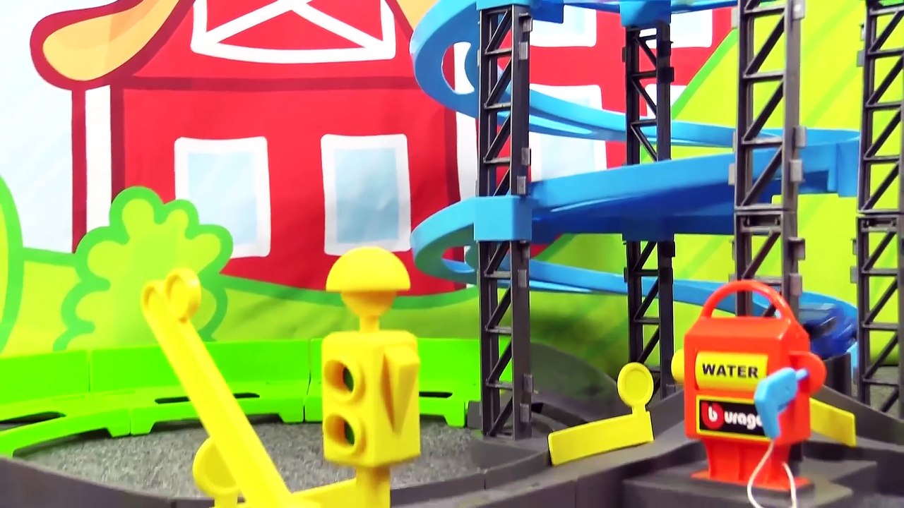 Мультфильмы про машинки. Автосервис  сборка и тест-драйв модели Ауди TT RS