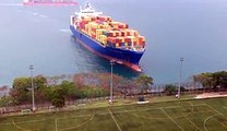 Il Comandante Sbaglia Manovra E Il Container Si Dirige Verso La Terra Ferma A Tutta Velocità...