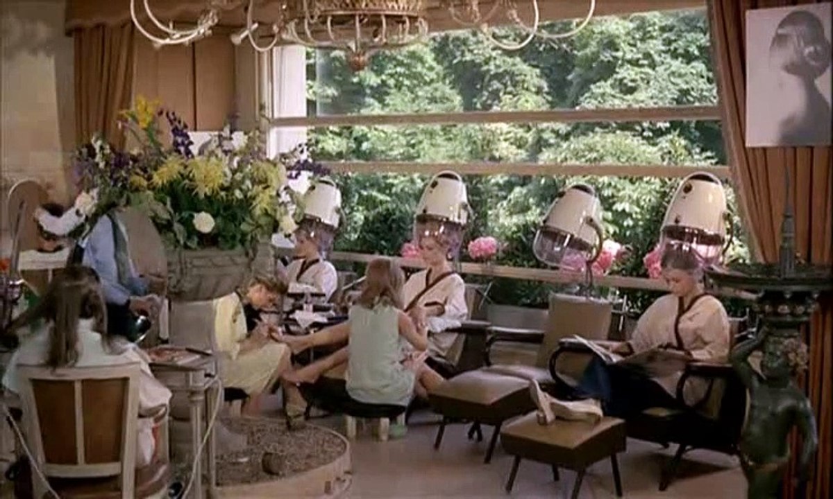 Lours et la poupée (1970) 1/2