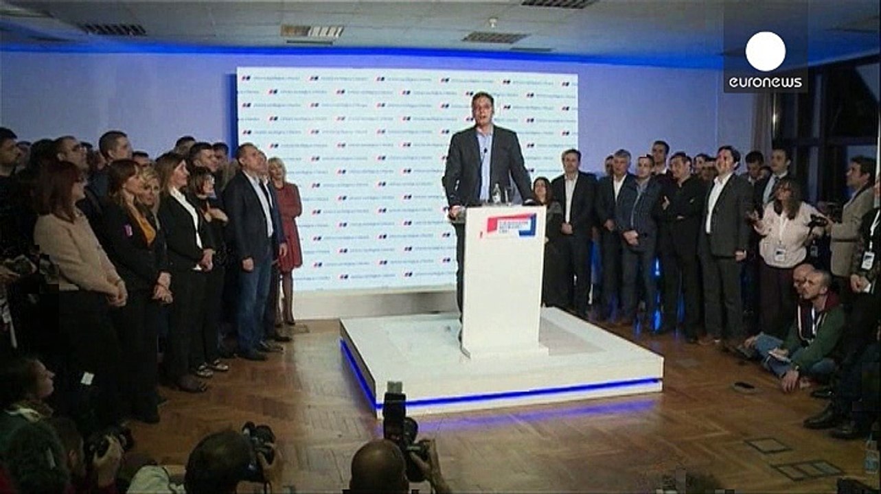 Le parti progressiste serbe, pro-européen, gagne les élections législatives anticipées avec 56% des voix (premières estimations)