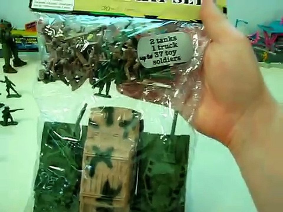 ARMY MEN ACTION PLAYSET TOY REVIEW!
