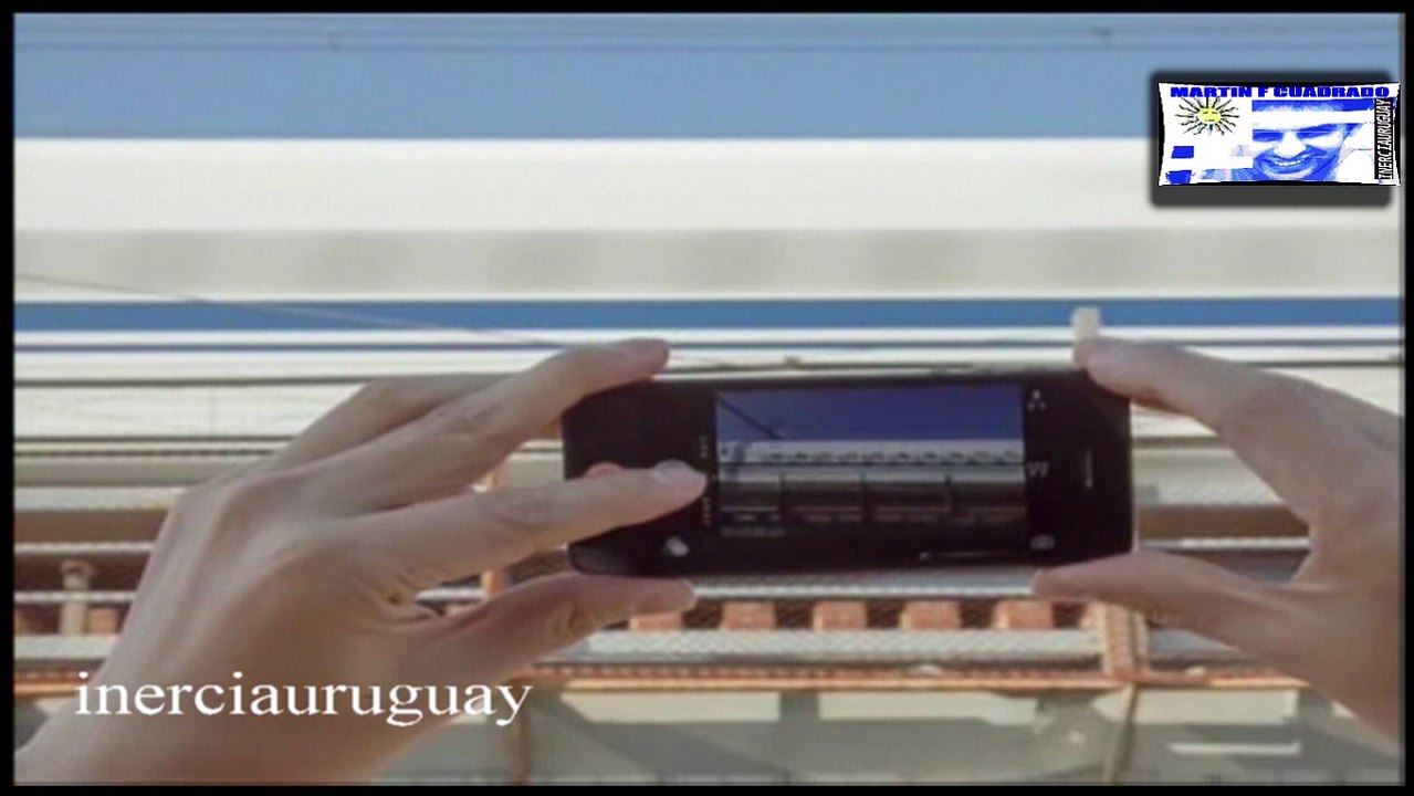 CELULARES - OBSERVA COMO SE DISTORCIONAN LA FOTOS DEPENDIENDO LA POSICION QUE LO USEMOS