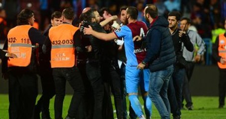 Hakeme Saldırı, Dünya Basınında Yer Buldu