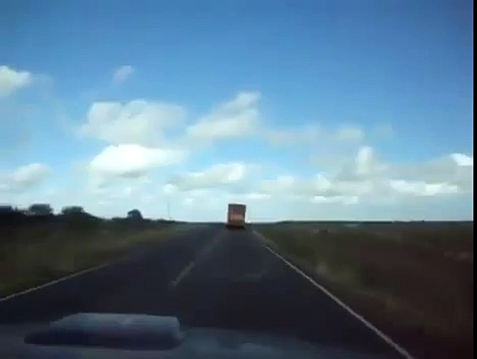 Обгон очень длинного грузовика