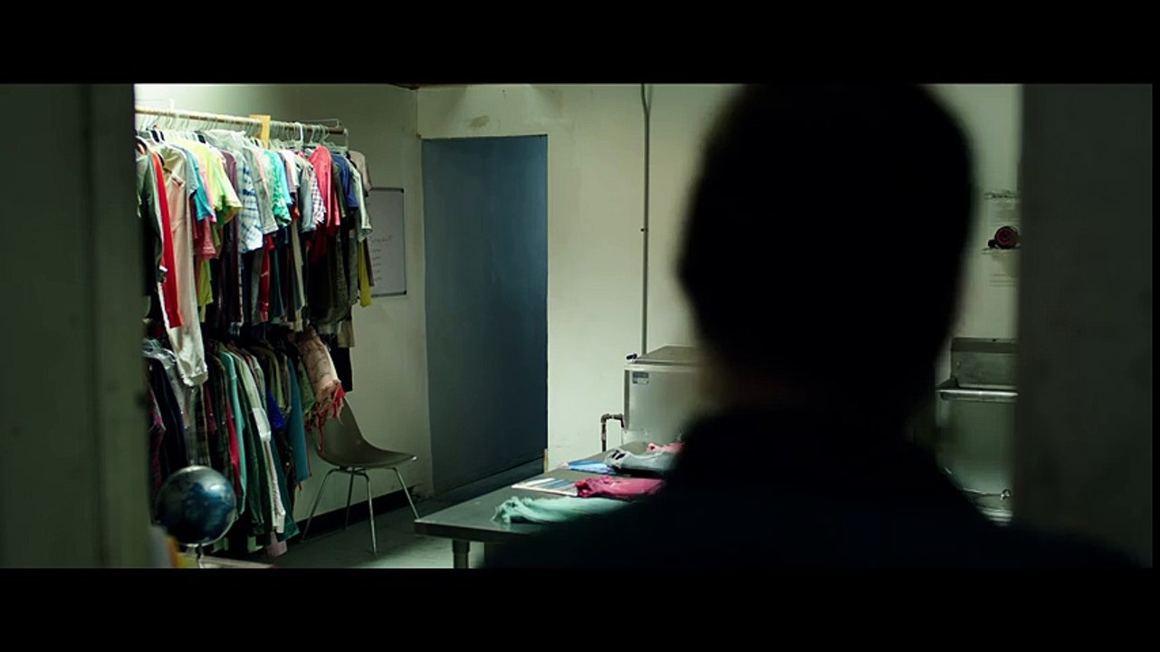 Lights Out Official Trailer #1 (2016) - Teresa Palmer Horror Movie HD