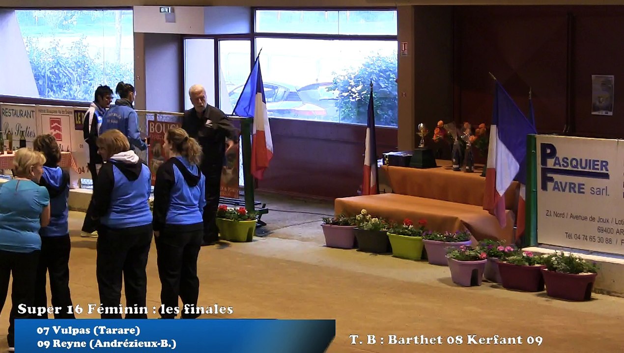 Remise des récompenses, septième étape du Super 16 Féminin, Sport Boules, Villefranche-sur-Saône 2016
