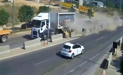 Nasty Accident After a Car Cuts Off a Truck