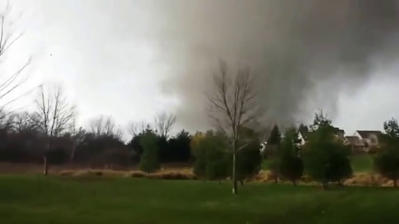 Top 20 Live Worst and Deadliest Tornadoes Caught On Camera