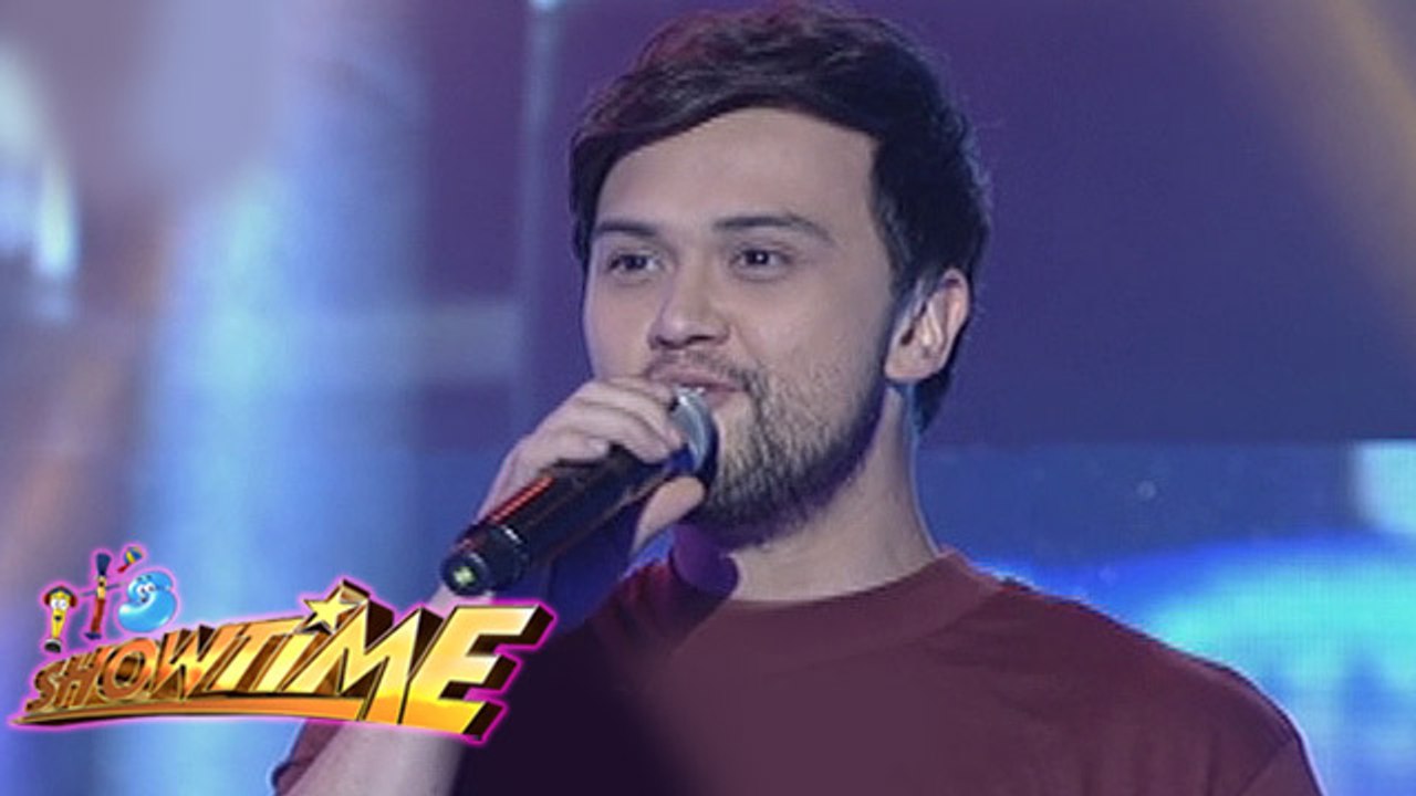 It's Showtime: Billy Crawford sings "Getting To Know Each Other"