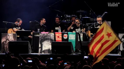 Obrint Pas reapareixen a la plaça de bous amb una versió històrica de ‘Som’