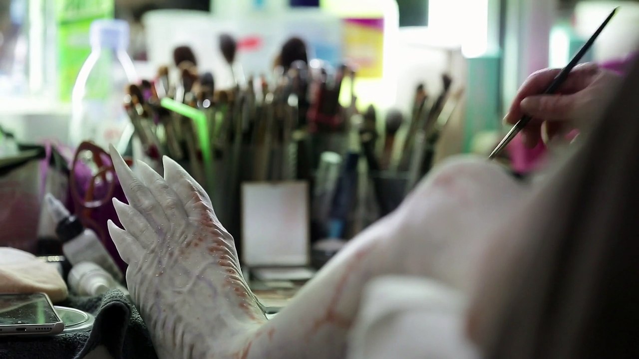 Découvrez le Making Of  de Mylène Farmer "City Of Love" - FUTURPOP