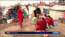 Népal : un an après le séisme, le cauchemar continue