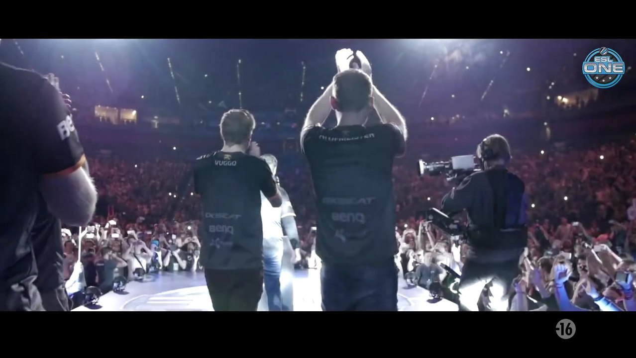 Les Intel Extreme Masters - Le Journal des jeux vidéo du 24/04 - CANAL+