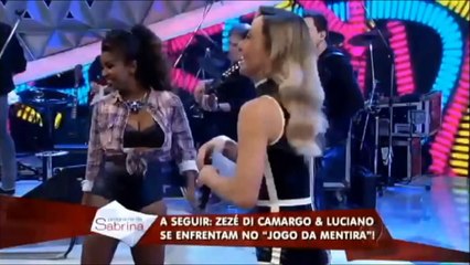 Sabrina Sato de vestido sexy de látex (3/3)