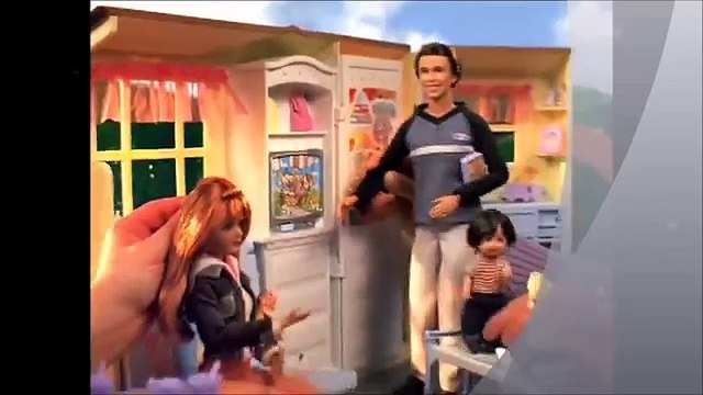 Winx Club Flutter Magic Dolls and Barbie Cooking Fun Kitchen