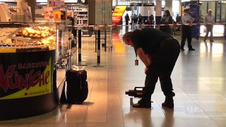 Entschärfer LKW BPol Flughafen München  Röntgen  Spürhund