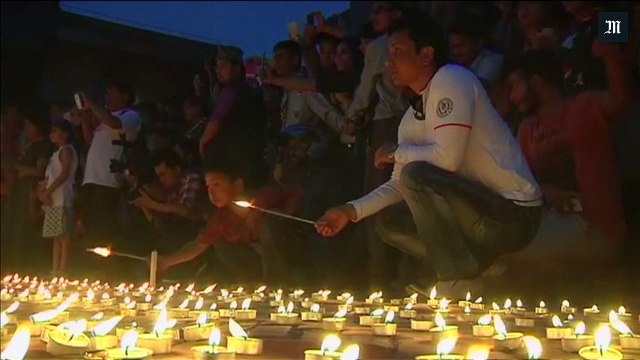 Népal : un an après le séisme, des prières pour les victimes