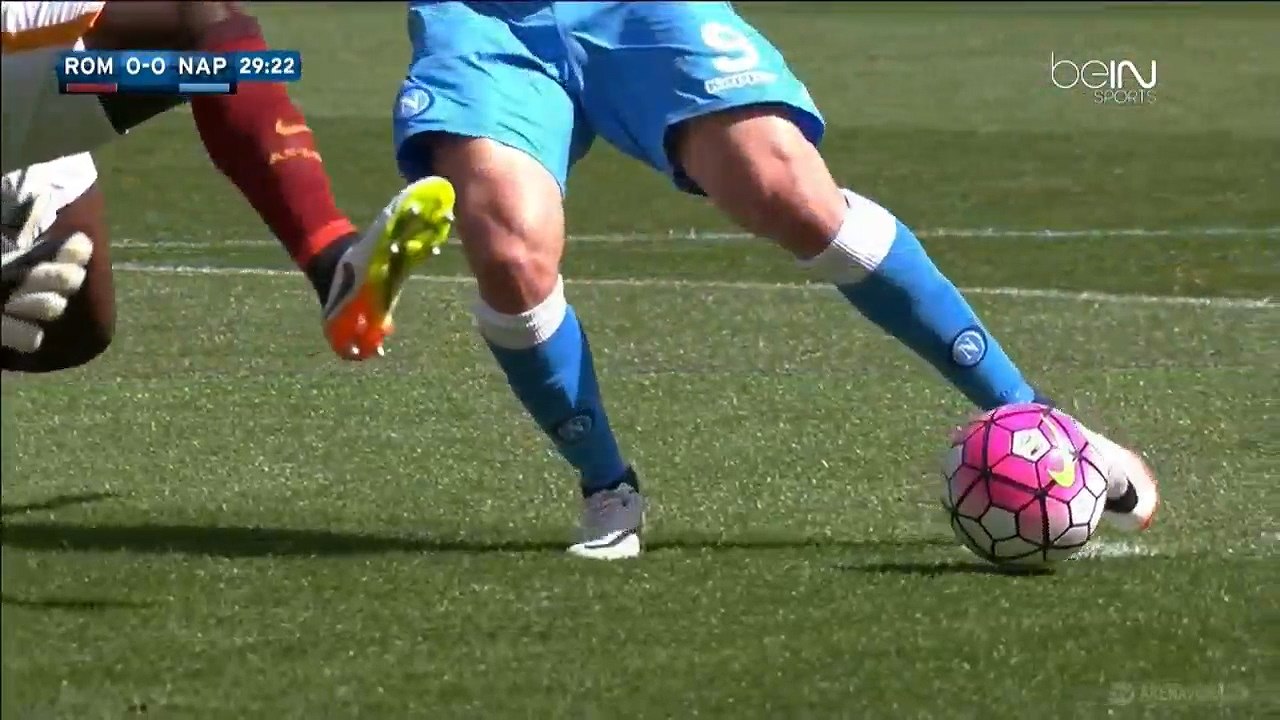 Gonzalo Higuaín Fantastic 1 o n 1 Chance - Roma 0 - 0 Napoli 24.04.2016 HD