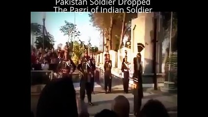 Pakistan Soldier Dropped The Pagri of Indian Soldier
