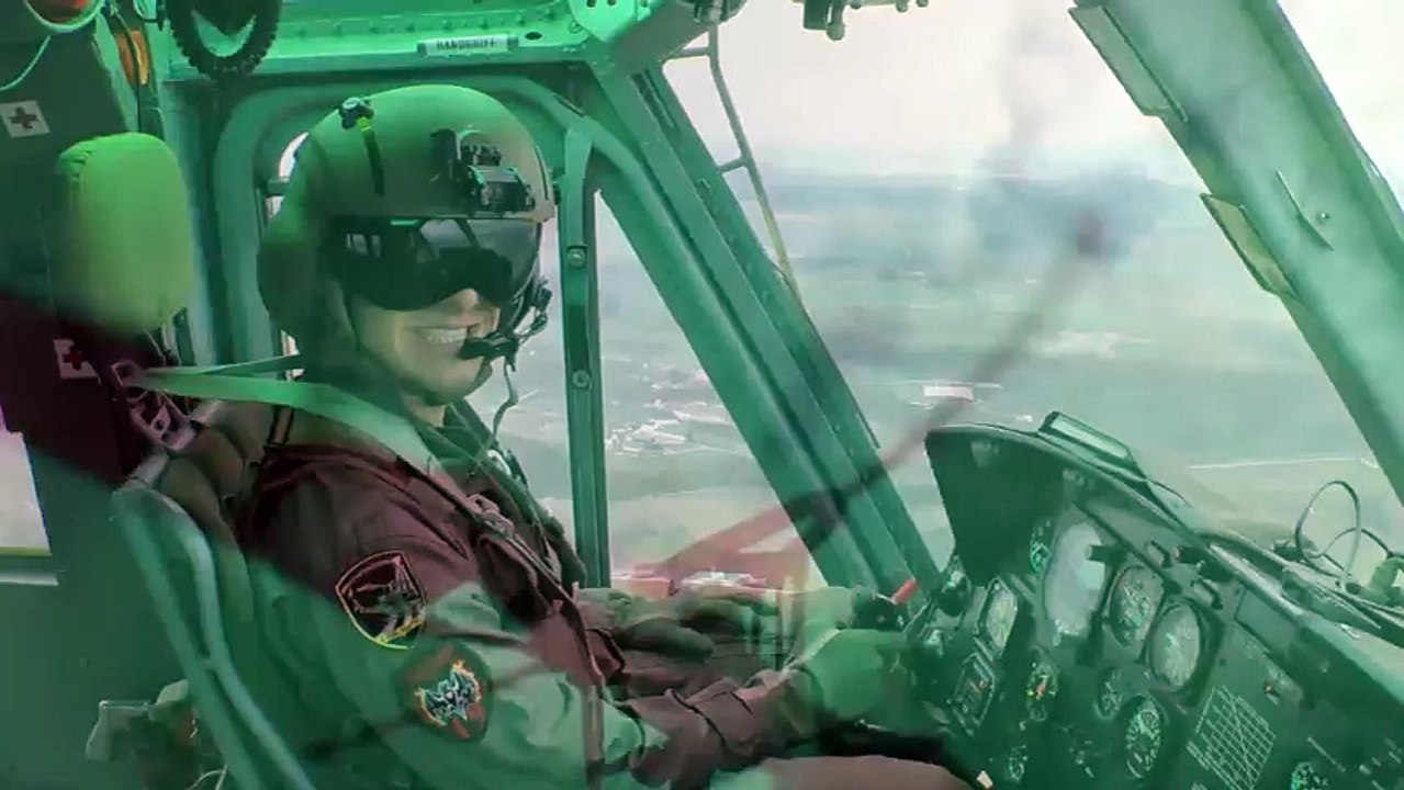 Low level flight AB 212