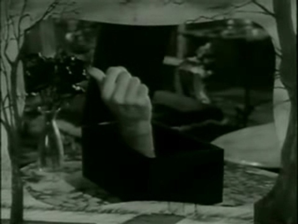 Famille Addams - Generique