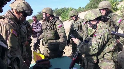 Tải video: BVP jackal, BVP-2 и M1128 Stryker U.S. & Slovakian Soldiers • Cross Weapons Training