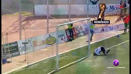 Le retourné acrobatique incroyable de Javi Gomez