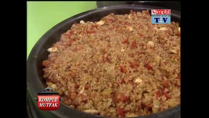 BADEMLİ DOMATESLİ BULGUR PİLAVI
