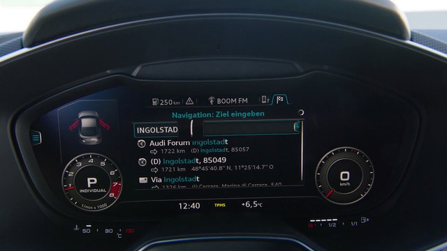 Dynamic duo - Audi TT RS Coupe and TT RS Roadster