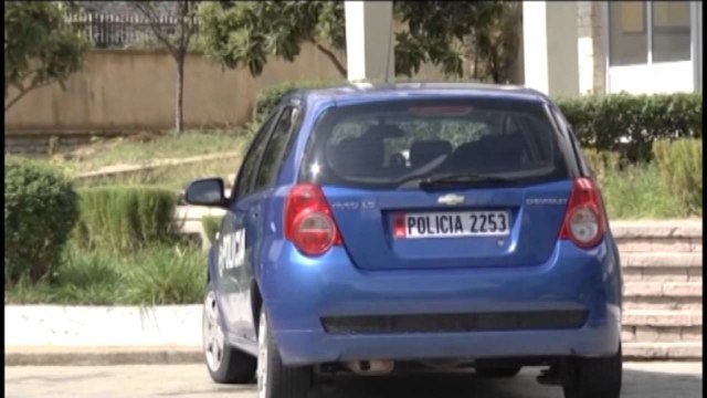 PLAGOSET ME ARME JANI ALIAJ NE GJIROKASTER,U QELLUA BRENDA MAKINES SE TIJ LAJM mpg