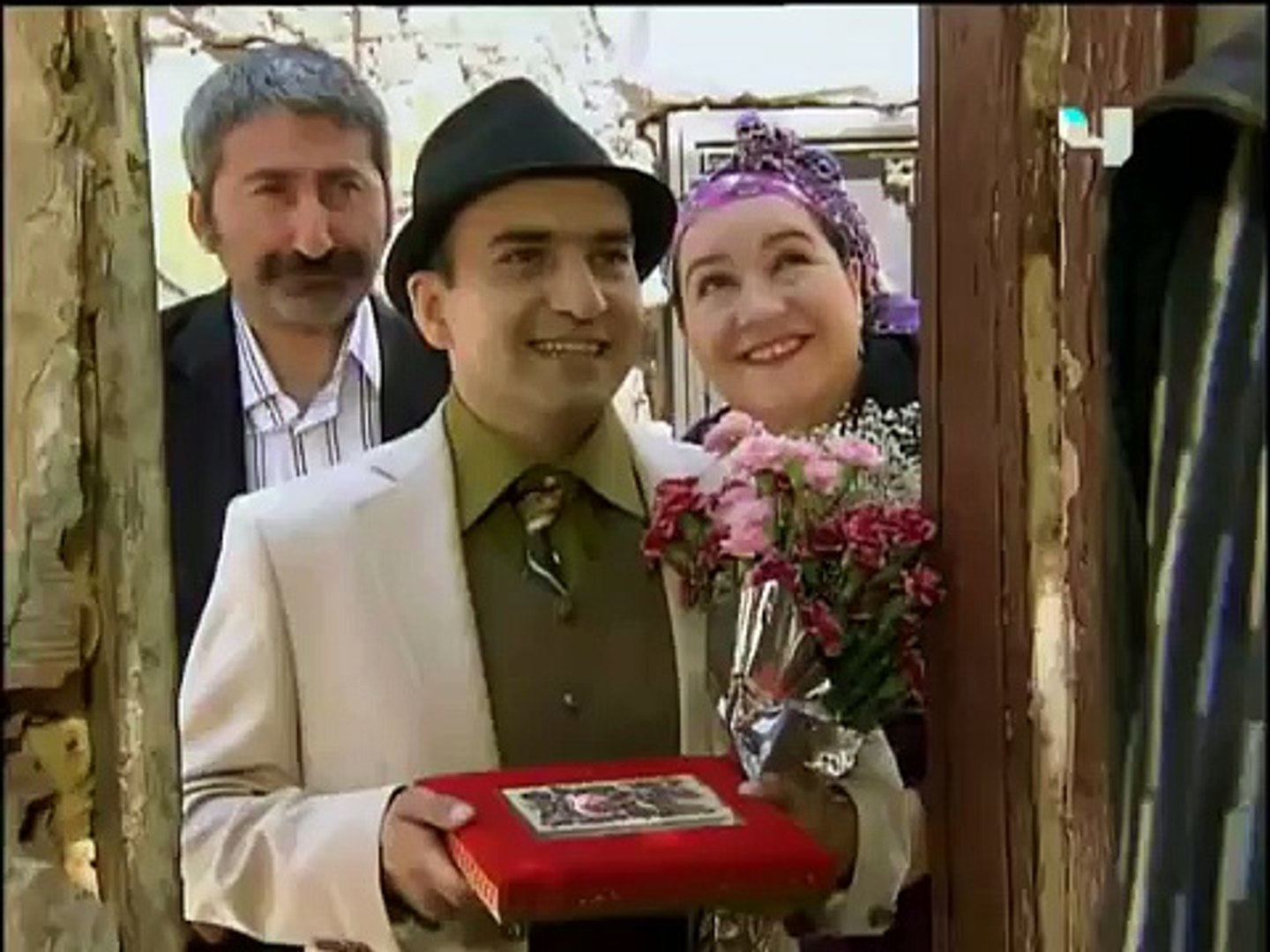 المسلسل التركي بائعة الورد الحلقة – 35 فيديو - فيديو Dailymotion
