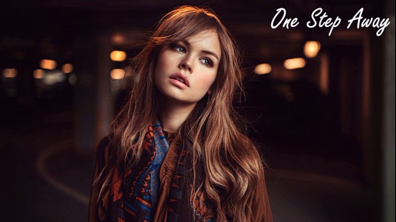 Laszlo - One Step Away (Remix)