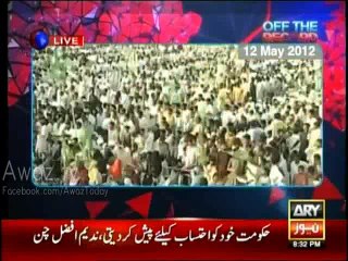 Video herunterladen: Kashif Abbasi Plays Video of Ch. Nisar and asks Asad Umar about Protests