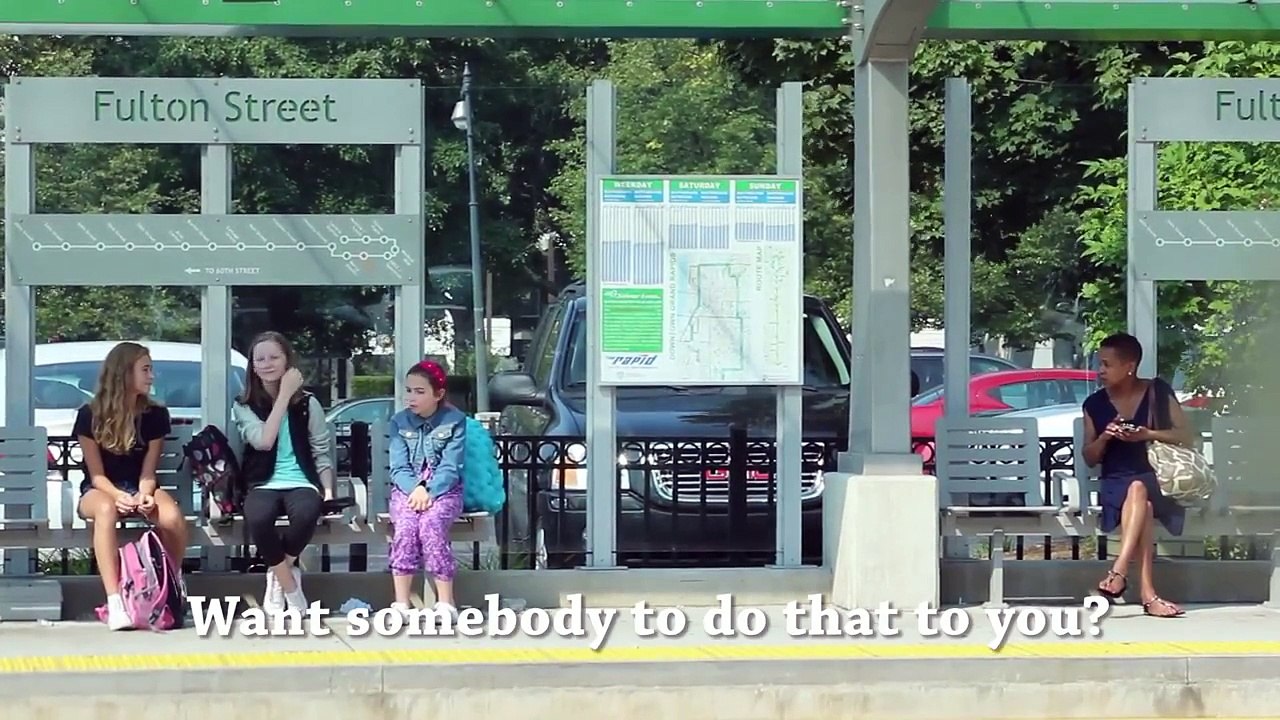 Campanha emocionante contra o bullying (Legendado)