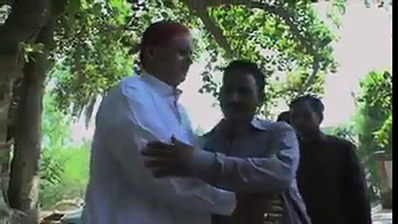 How to rent a mob in pakistan