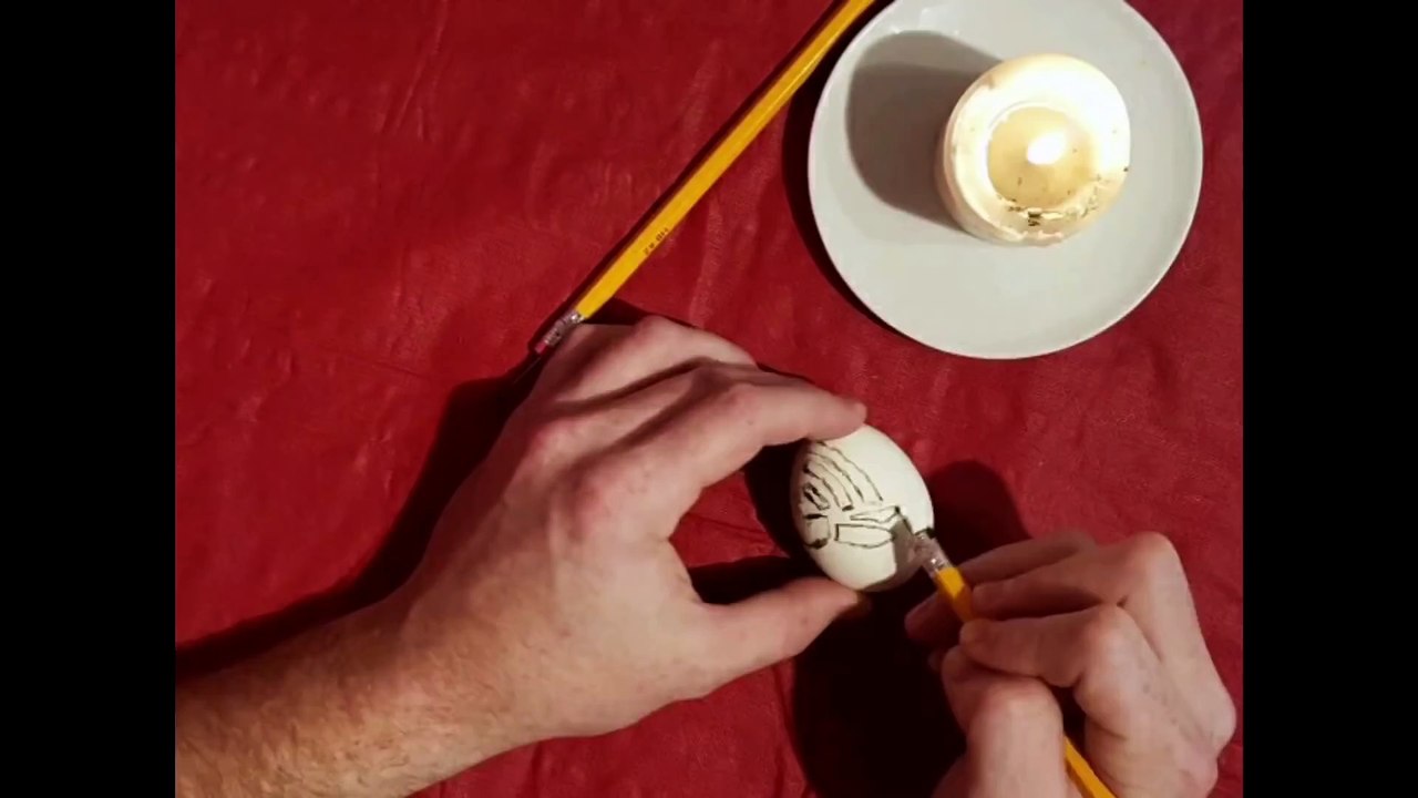 How to draw awesome designs on Easter eggs!