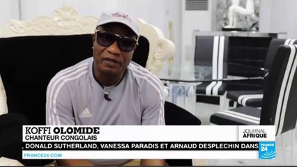 Les HOMMAGES de Koffi Olomide à Papa Wemba sur FRANCE 24