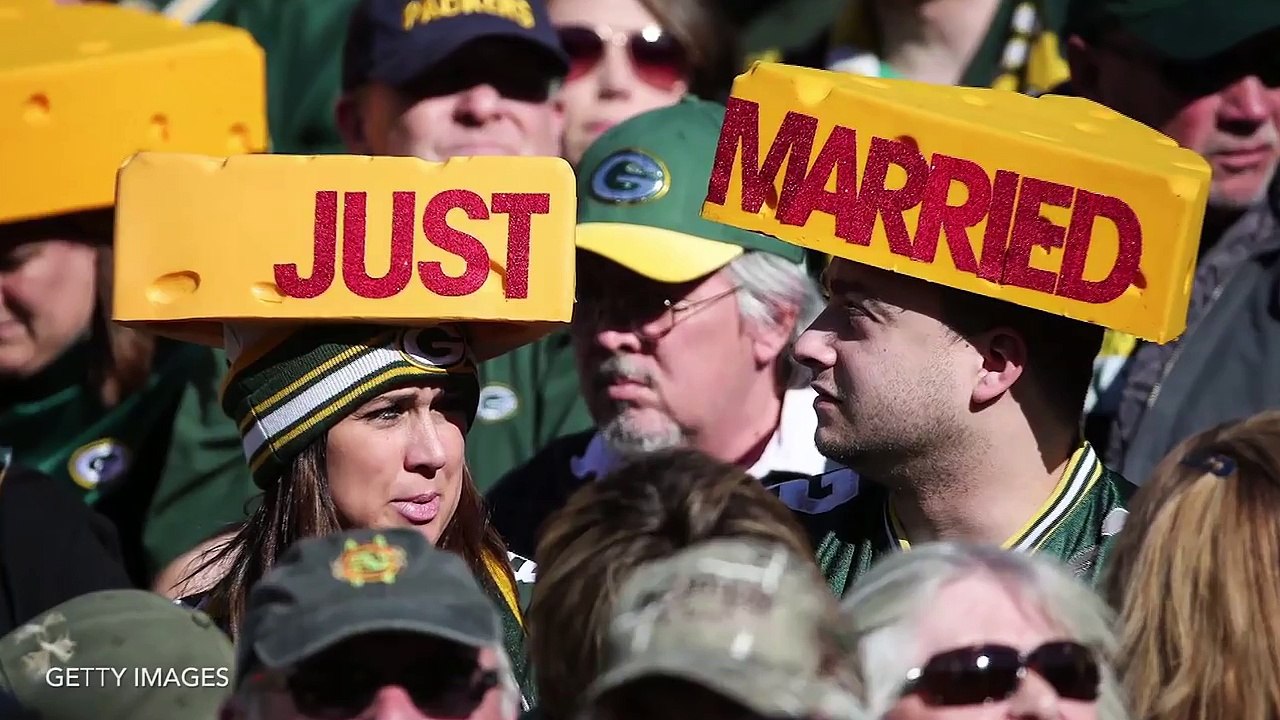 Olivia Munn Blasts Reporter For Blaming Aaron Rodgers Play on Her