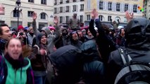France: Hundreds Join Artists Protesting Pay Cuts