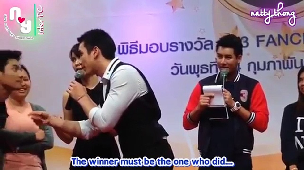 [ENG SUB] Nadech Yaya staring eyes game at TV3 FANCLUB AWARD 2015 | Natty_thong
