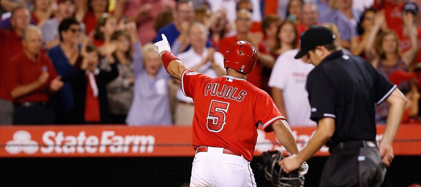Albert Pujols supera a Reggie Jackson