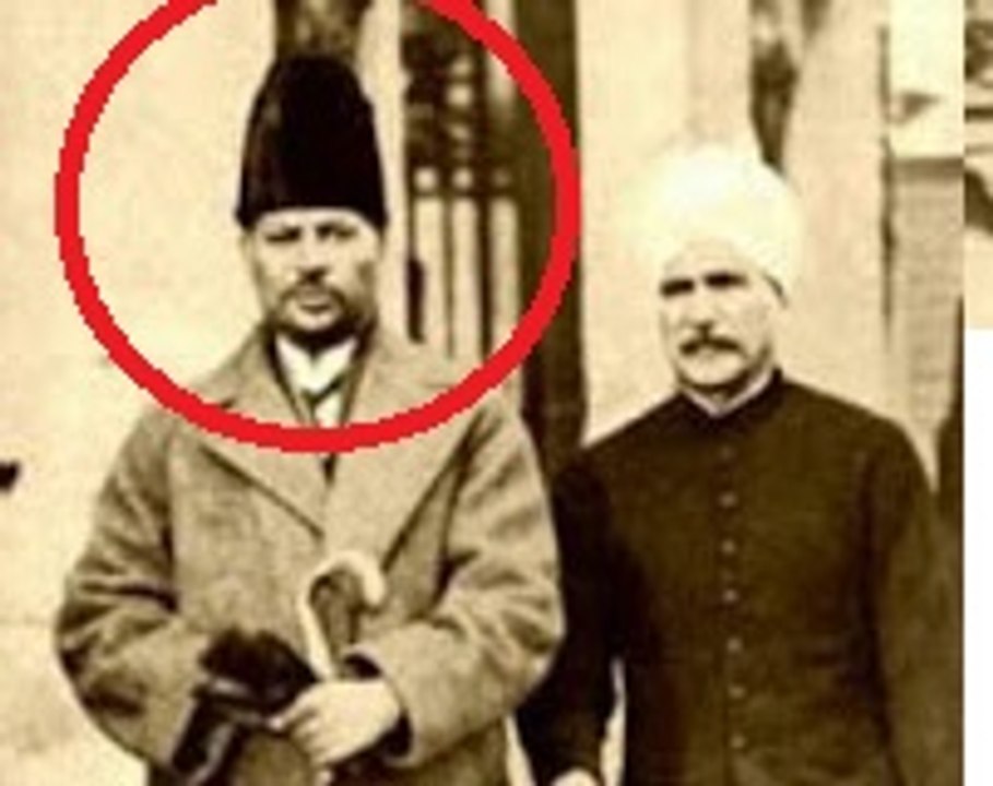 Mujeeb ur Rahman Sahmi ko pata hi na chal saka aur us kay promgram may Ch Mohammad Zafrullah Khan #Qadiani 1st Foreign Minister ka video Clip chal gya 25 April 2016