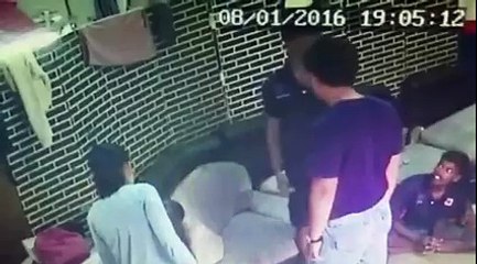 Pegawai imigresen wanita belasah kaw-kaw warga asing part ii