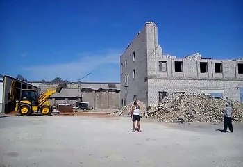 Demolition Freak Accident-Funny  Videos and Clips > Fun & Entertainment Videos-Follow Us!!!!