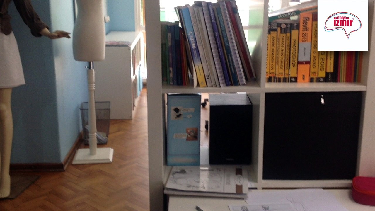 Moda Tasarım - Model Üzerinden Karakalem Çizim