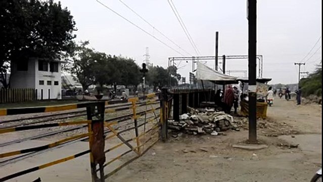 Pakistan Railways Super Fast 8 DN Tezgam Express -