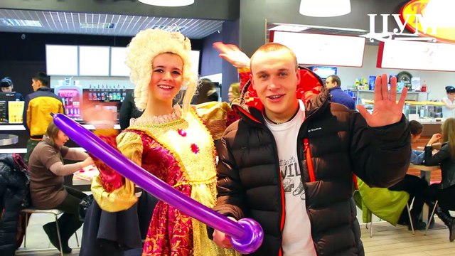 Вкусные блинчики и приятные покупки в торговом центре ЦУМ для всех покупателей