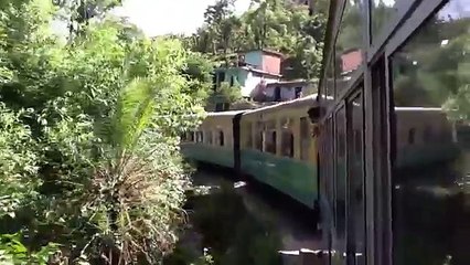 Télécharger la video: Indian Railways - LATEST Top 10 Beautiful Railway Journeys In India 2016